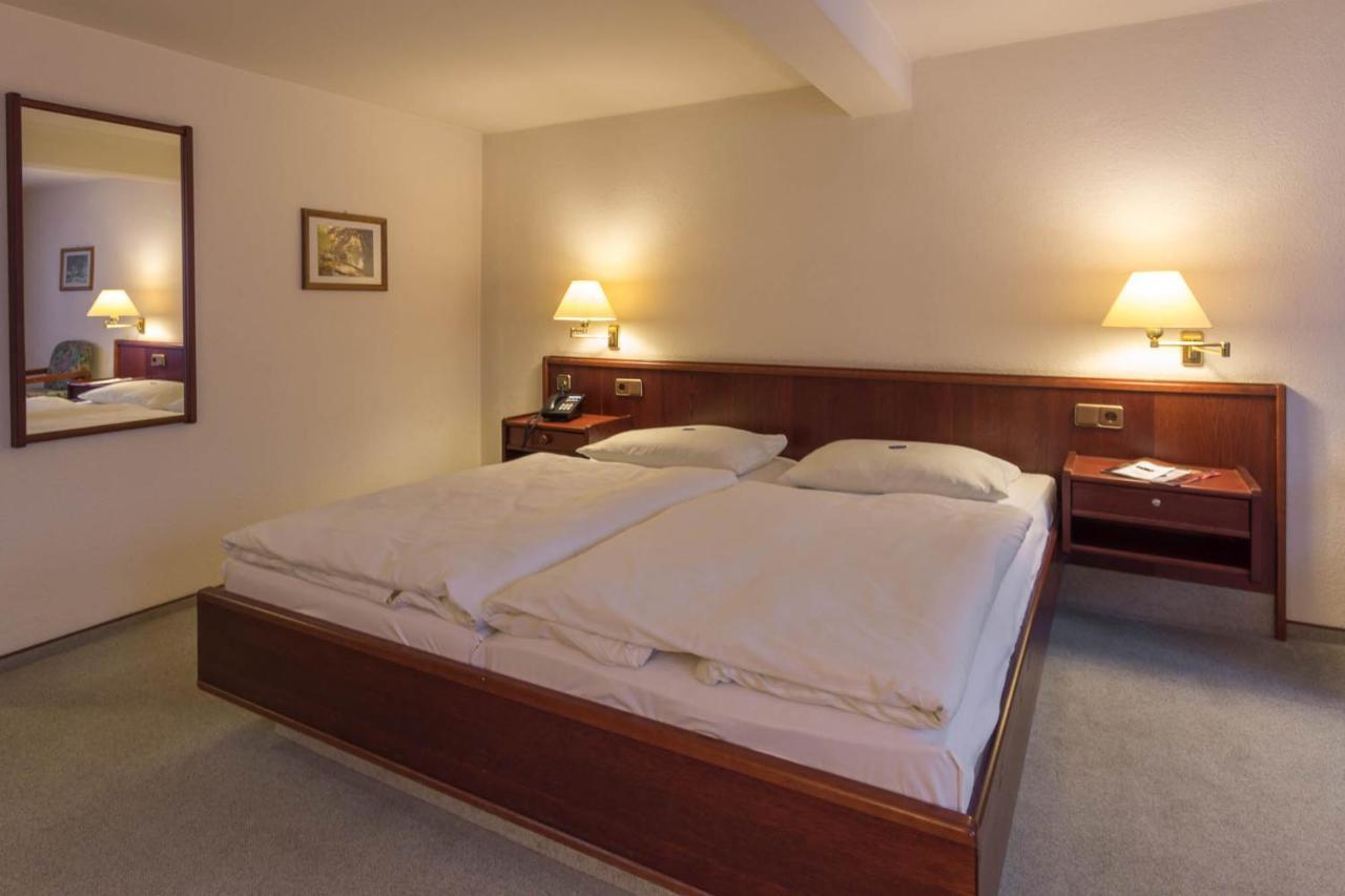 Hotel Altdeutsche Weinstuben Freyburg Dış mekan fotoğraf