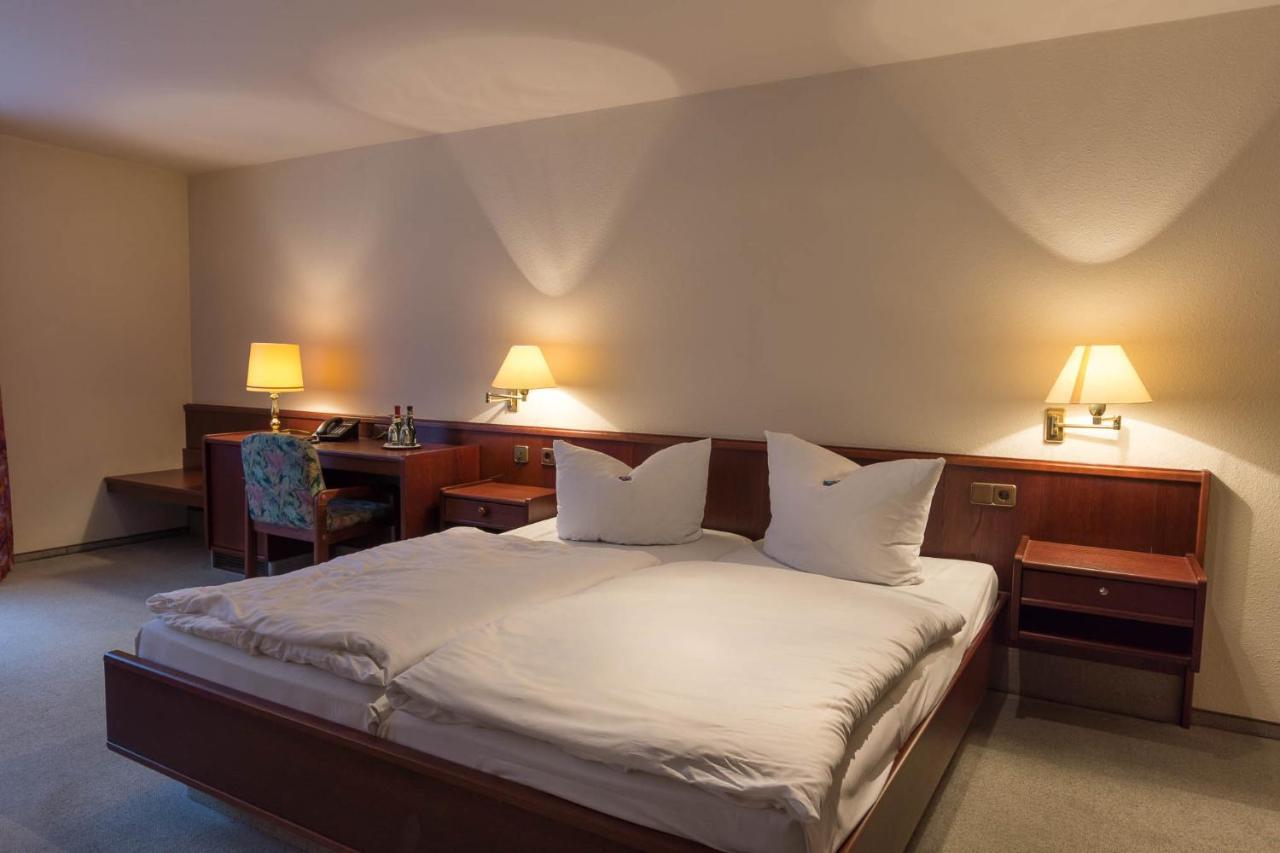 Hotel Altdeutsche Weinstuben Freyburg Dış mekan fotoğraf